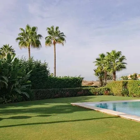 Magnifica En Primera Linea De Playa Villa Marbella